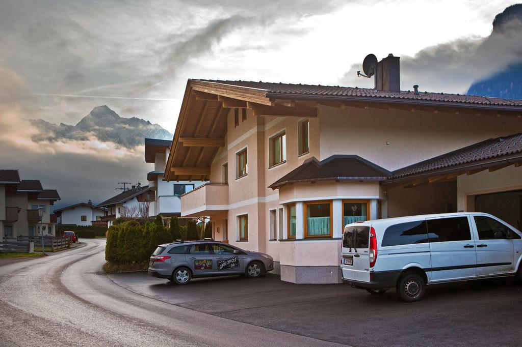 Apartment Oberbichl Ramsau im Zillertal Exterior photo